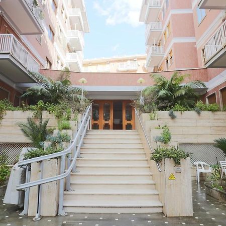 Le Stanze Di Mami Apartment Salerno Exterior photo